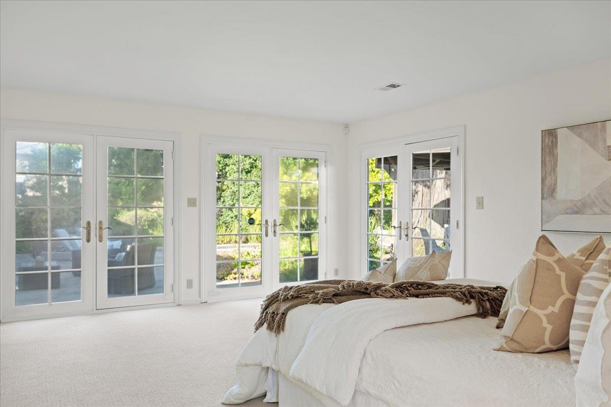Detail Gallery Image 22 of 45 For 15550 Winchester Blvd, Los Gatos,  CA 95030 - 3 Beds | 2/1 Baths