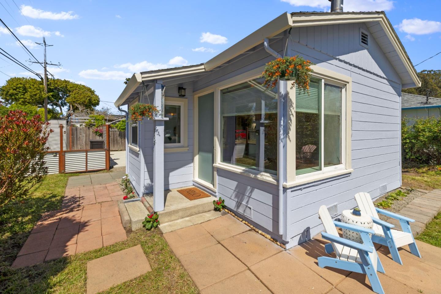 Detail Gallery Image 1 of 46 For 500 26th Ave, Santa Cruz,  CA 95062 - 2 Beds | 1 Baths
