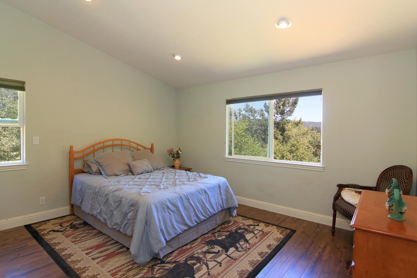 Detail Gallery Image 37 of 67 For 24766 Skyland Rd, Los Gatos,  CA 95033 - 2 Beds | 2 Baths