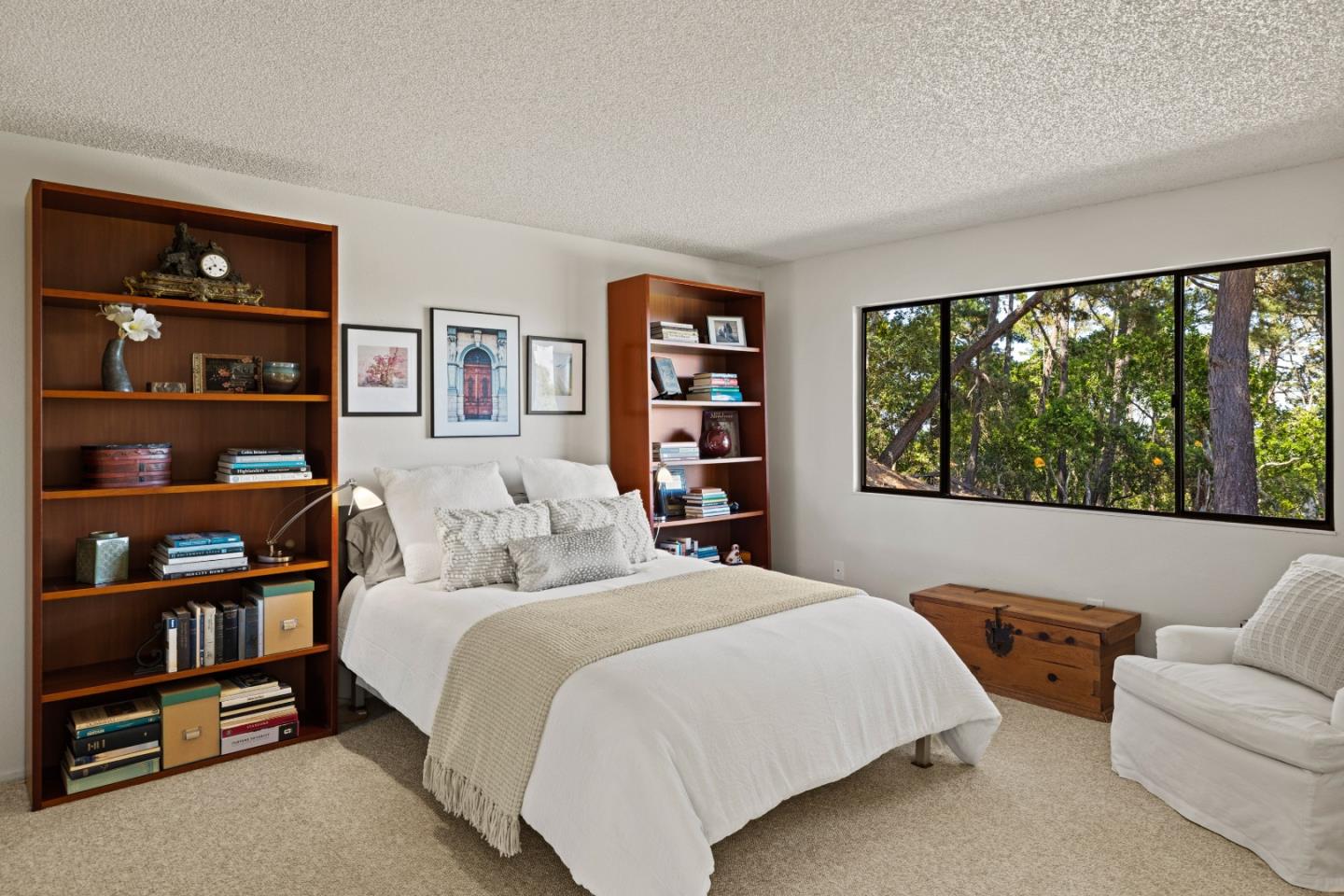 Detail Gallery Image 16 of 32 For 70 Forest Ridge Rd #1,  Monterey,  CA 93940 - 2 Beds | 2/1 Baths