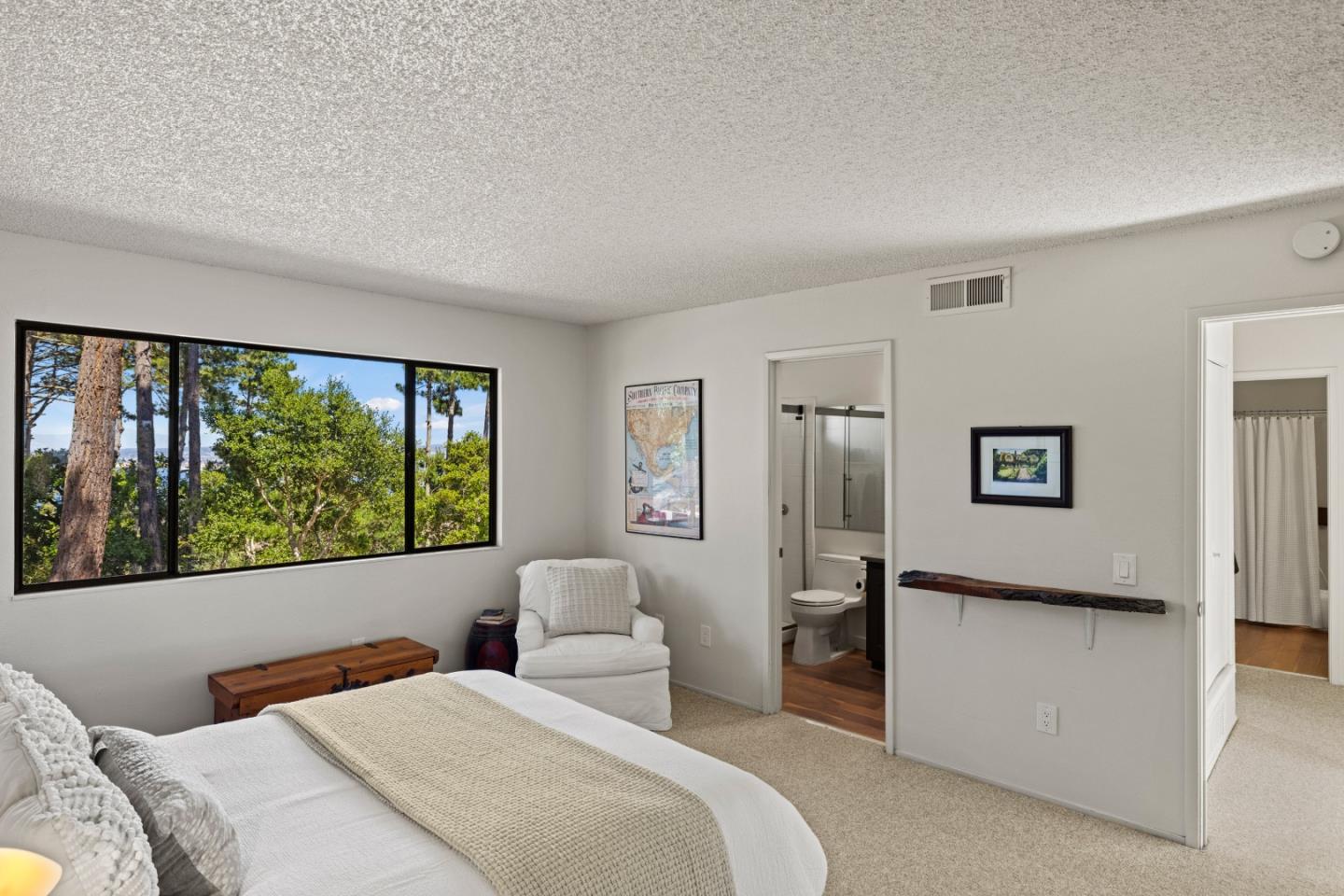 Detail Gallery Image 17 of 32 For 70 Forest Ridge Rd #1,  Monterey,  CA 93940 - 2 Beds | 2/1 Baths