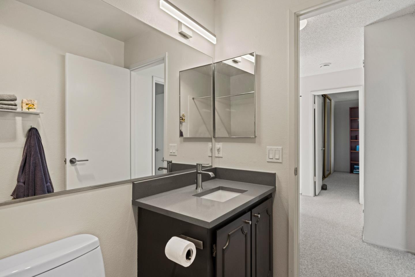 Detail Gallery Image 23 of 32 For 70 Forest Ridge Rd #1,  Monterey,  CA 93940 - 2 Beds | 2/1 Baths
