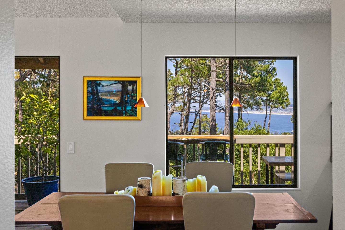 Detail Gallery Image 7 of 32 For 70 Forest Ridge Rd #1,  Monterey,  CA 93940 - 2 Beds | 2/1 Baths