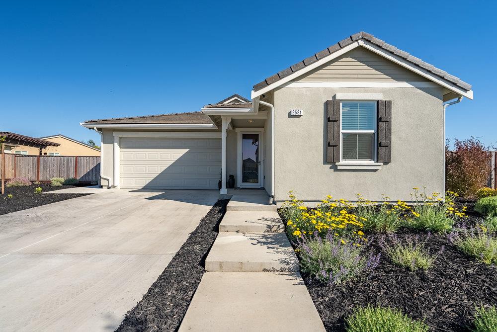 Detail Gallery Image 12 of 61 For 2531 Ryan Dr, Hollister,  CA 95023 - 3 Beds | 2 Baths