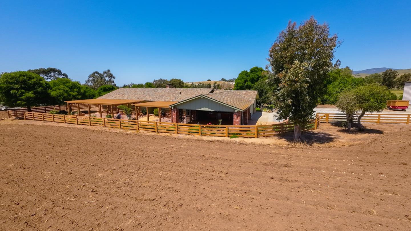 Detail Gallery Image 1 of 39 For 29265 Chualar Canyon Rd, Chualar,  CA 93925 - 4 Beds | 3/1 Baths