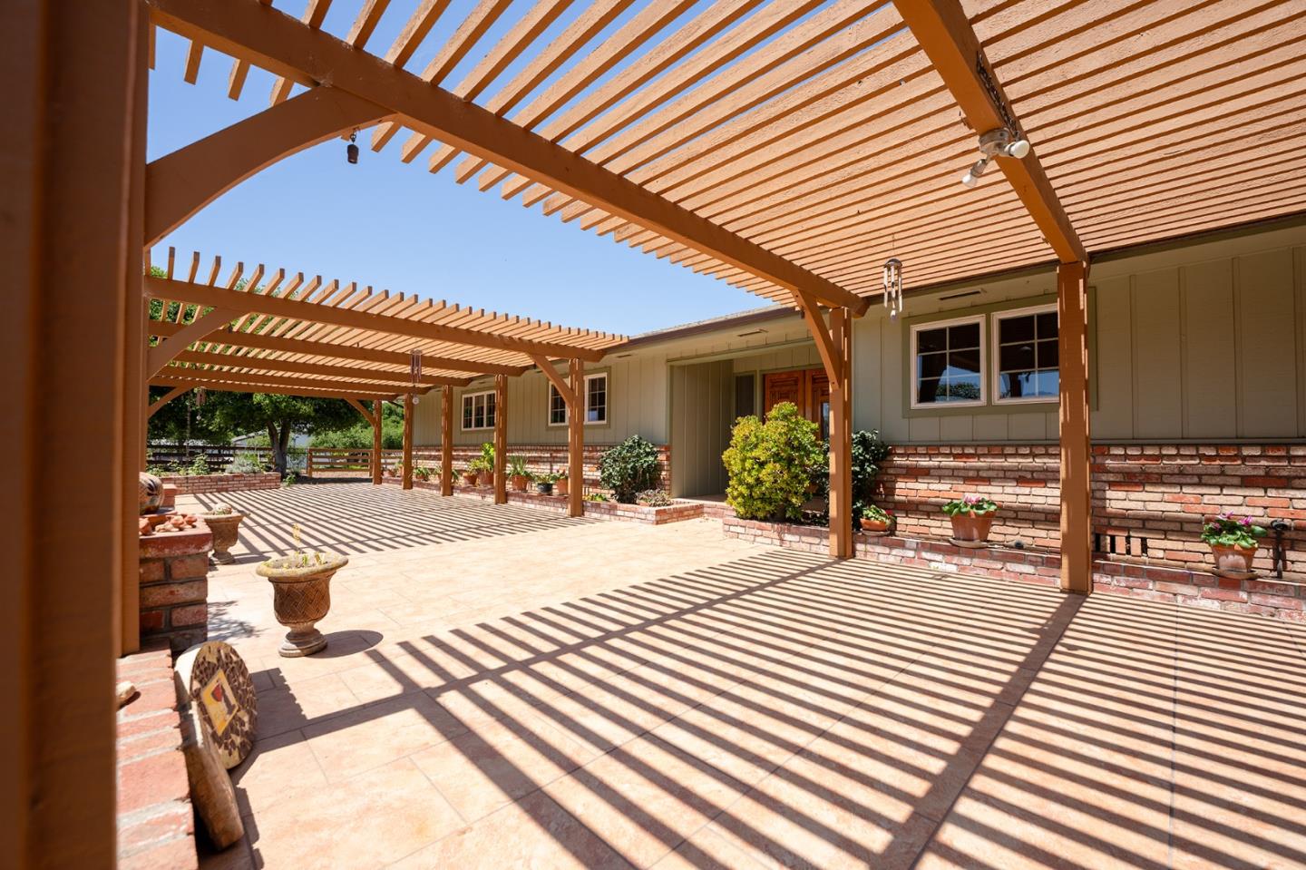 Detail Gallery Image 11 of 39 For 29265 Chualar Canyon Rd, Chualar,  CA 93925 - 4 Beds | 3/1 Baths