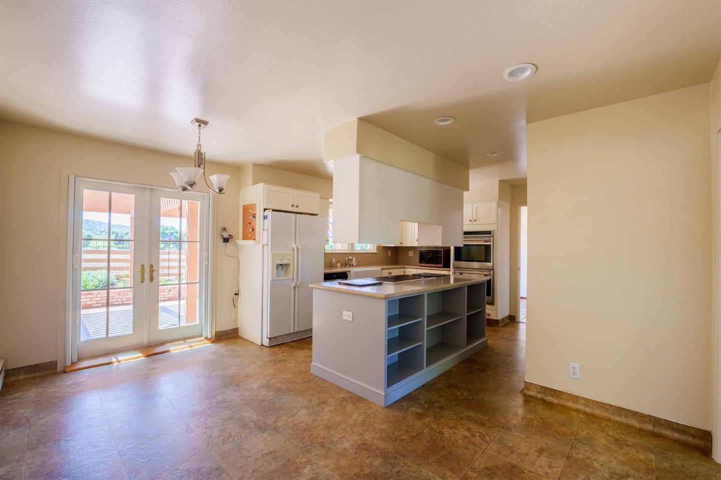 Detail Gallery Image 16 of 39 For 29265 Chualar Canyon Rd, Chualar,  CA 93925 - 4 Beds | 3/1 Baths
