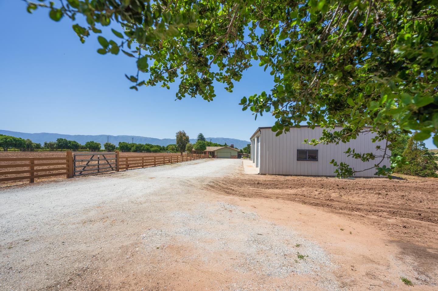 Detail Gallery Image 34 of 39 For 29265 Chualar Canyon Rd, Chualar,  CA 93925 - 4 Beds | 3/1 Baths
