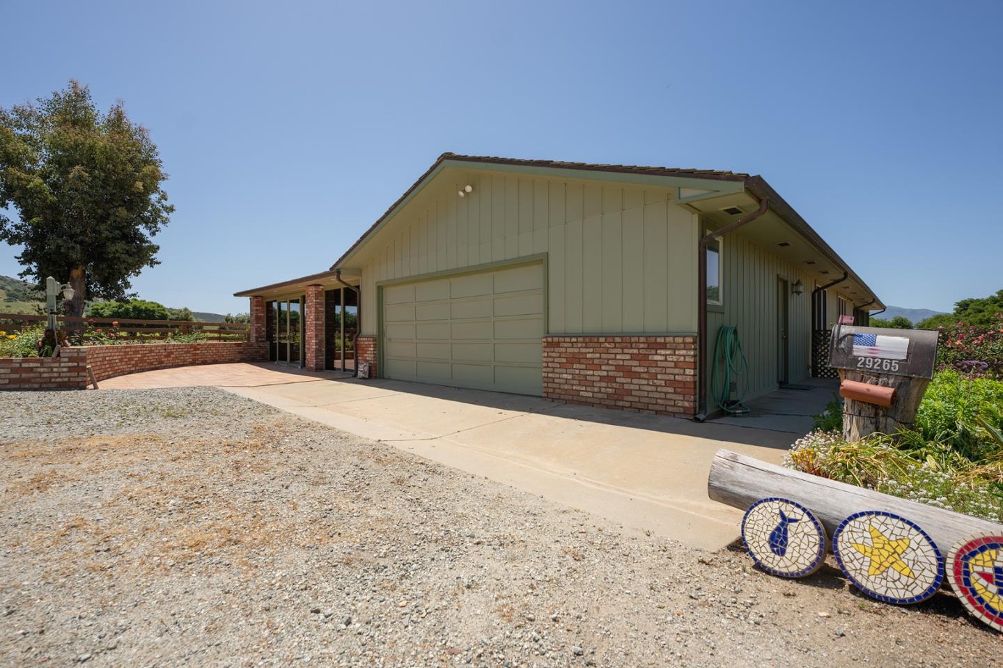 Detail Gallery Image 5 of 39 For 29265 Chualar Canyon Rd, Chualar,  CA 93925 - 4 Beds | 3/1 Baths