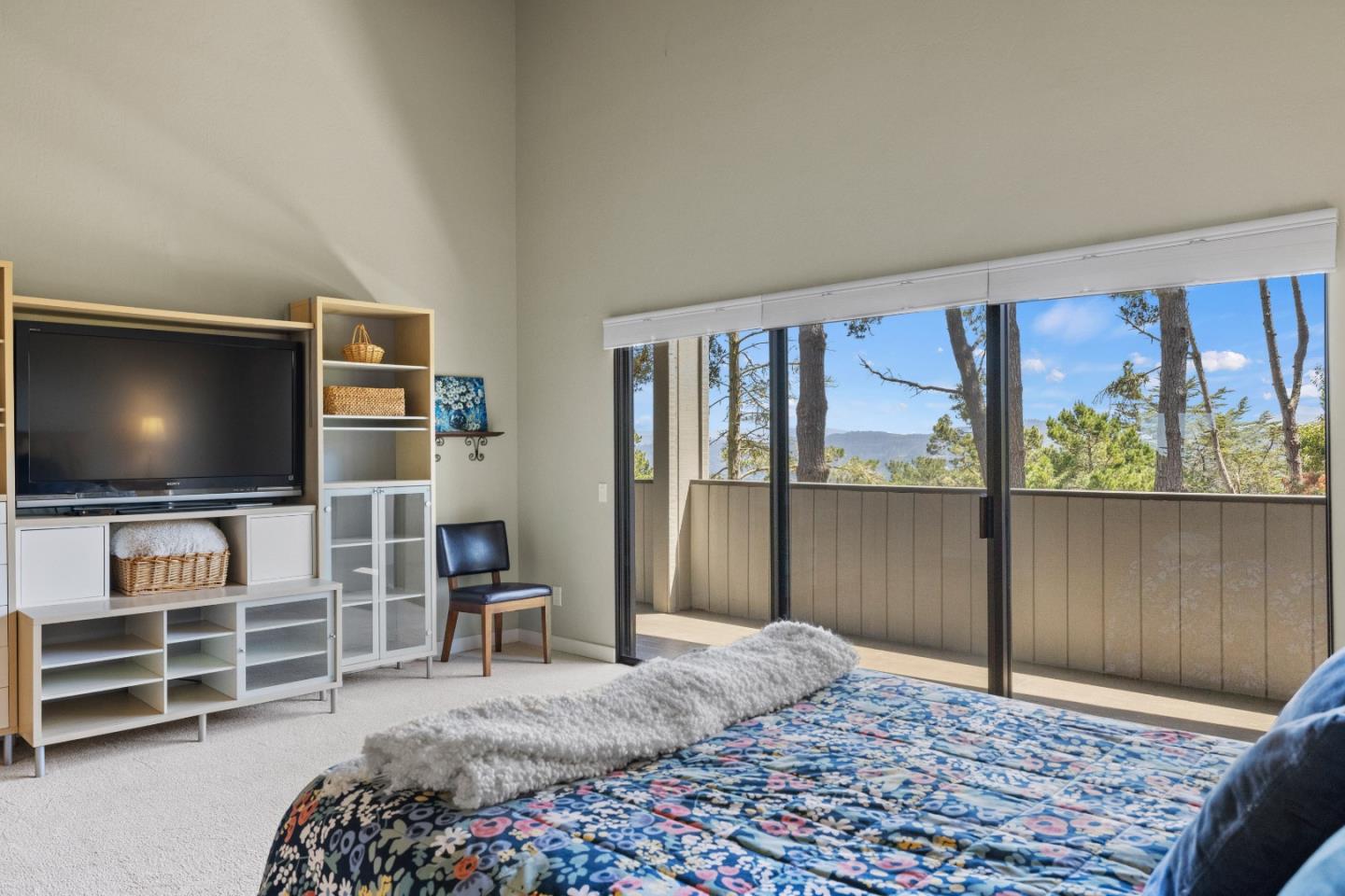 Detail Gallery Image 26 of 61 For 12 Mountain Shadow Ln, Monterey,  CA 93940 - 2 Beds | 2 Baths
