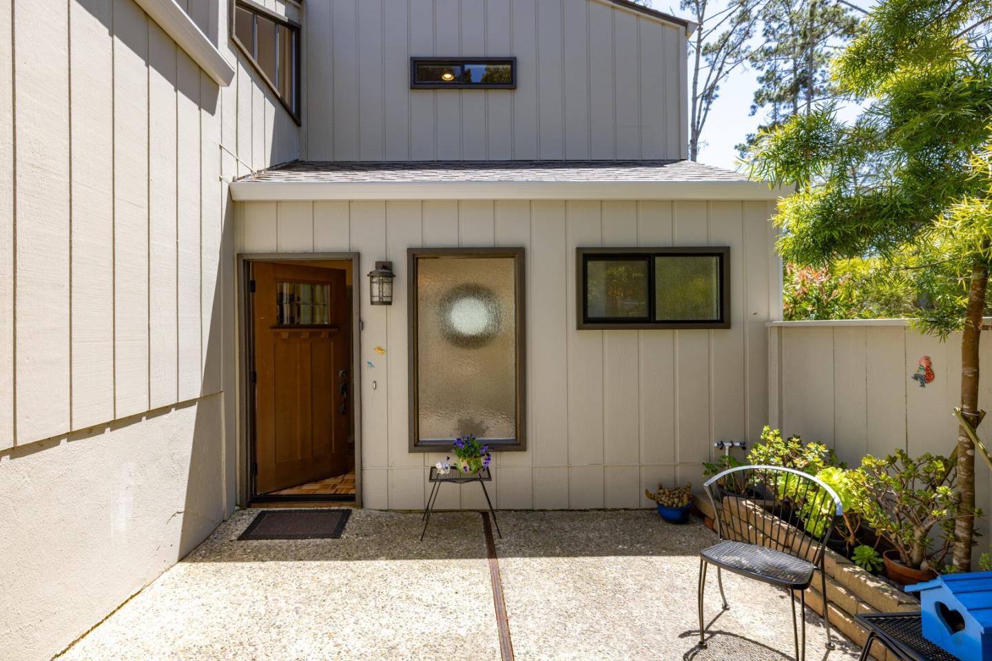 Detail Gallery Image 3 of 61 For 12 Mountain Shadow Ln, Monterey,  CA 93940 - 2 Beds | 2 Baths