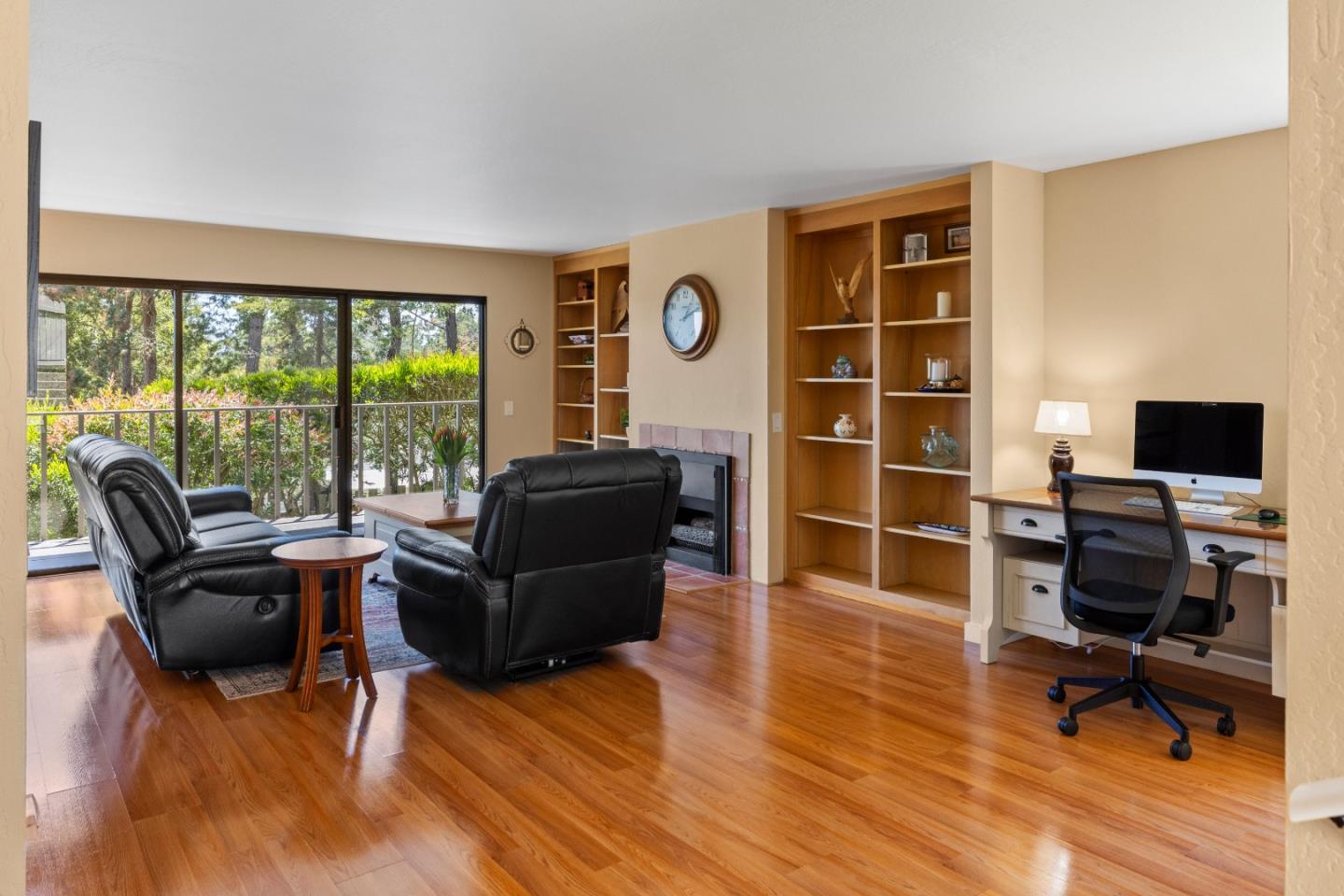 Detail Gallery Image 4 of 61 For 12 Mountain Shadow Ln, Monterey,  CA 93940 - 2 Beds | 2 Baths