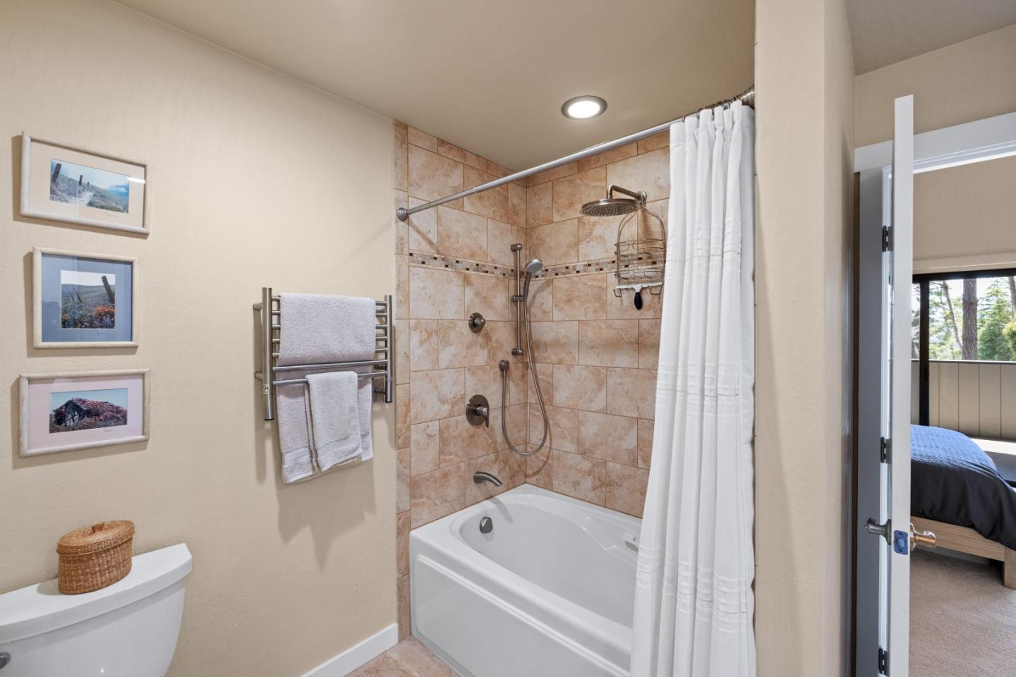 Detail Gallery Image 40 of 61 For 12 Mountain Shadow Ln, Monterey,  CA 93940 - 2 Beds | 2 Baths