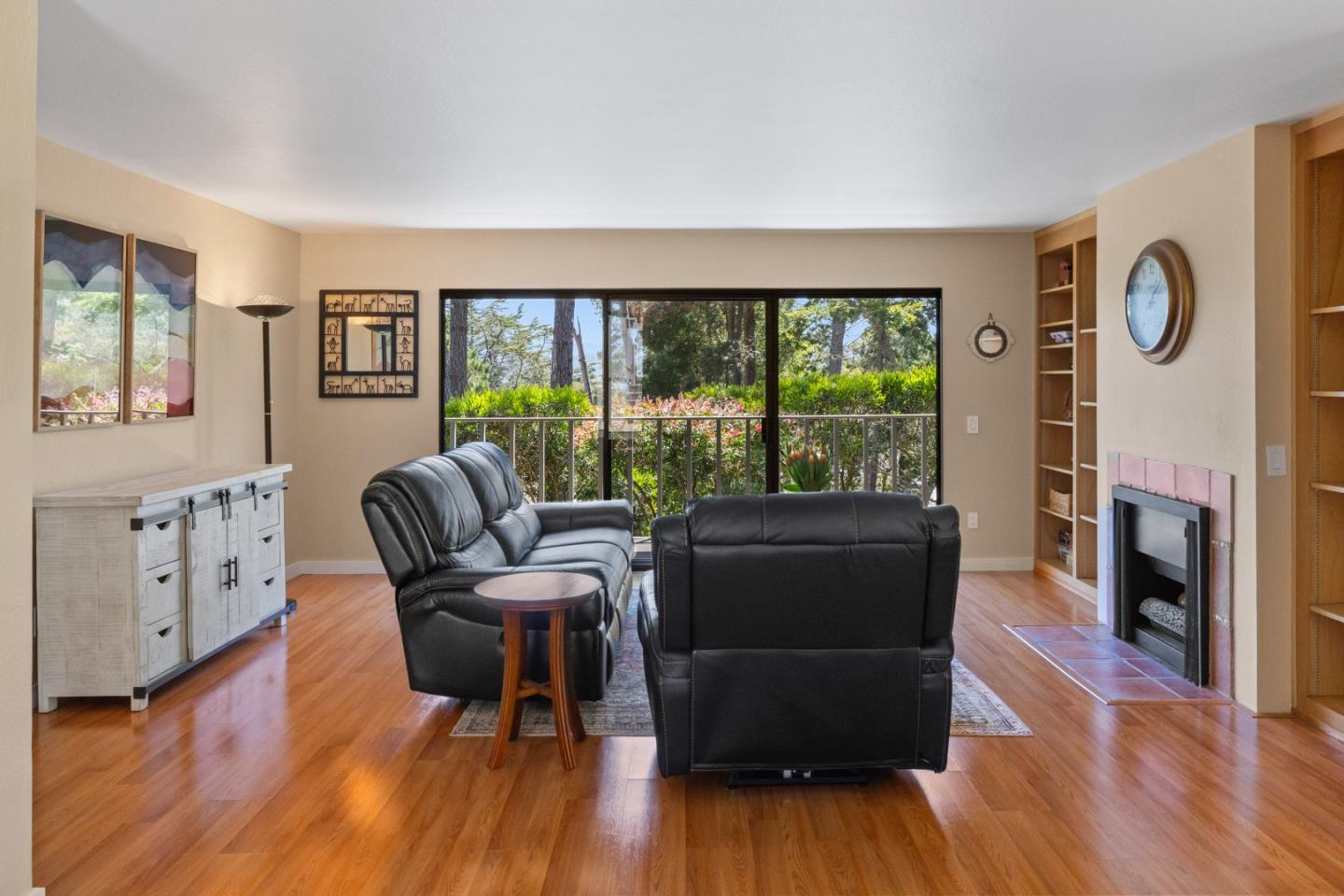 Detail Gallery Image 6 of 61 For 12 Mountain Shadow Ln, Monterey,  CA 93940 - 2 Beds | 2 Baths