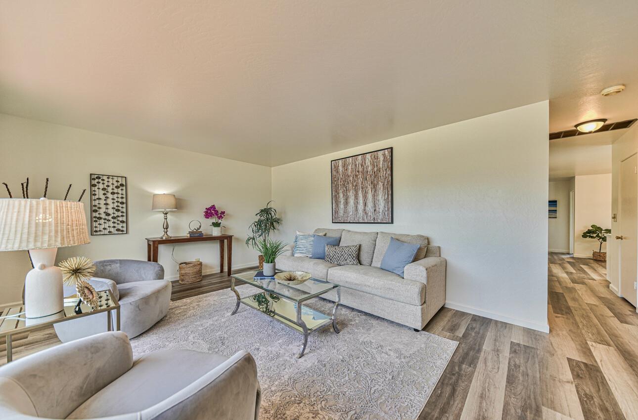 Detail Gallery Image 10 of 37 For 240 Columbine Dr, Salinas,  CA 93906 - 3 Beds | 2 Baths