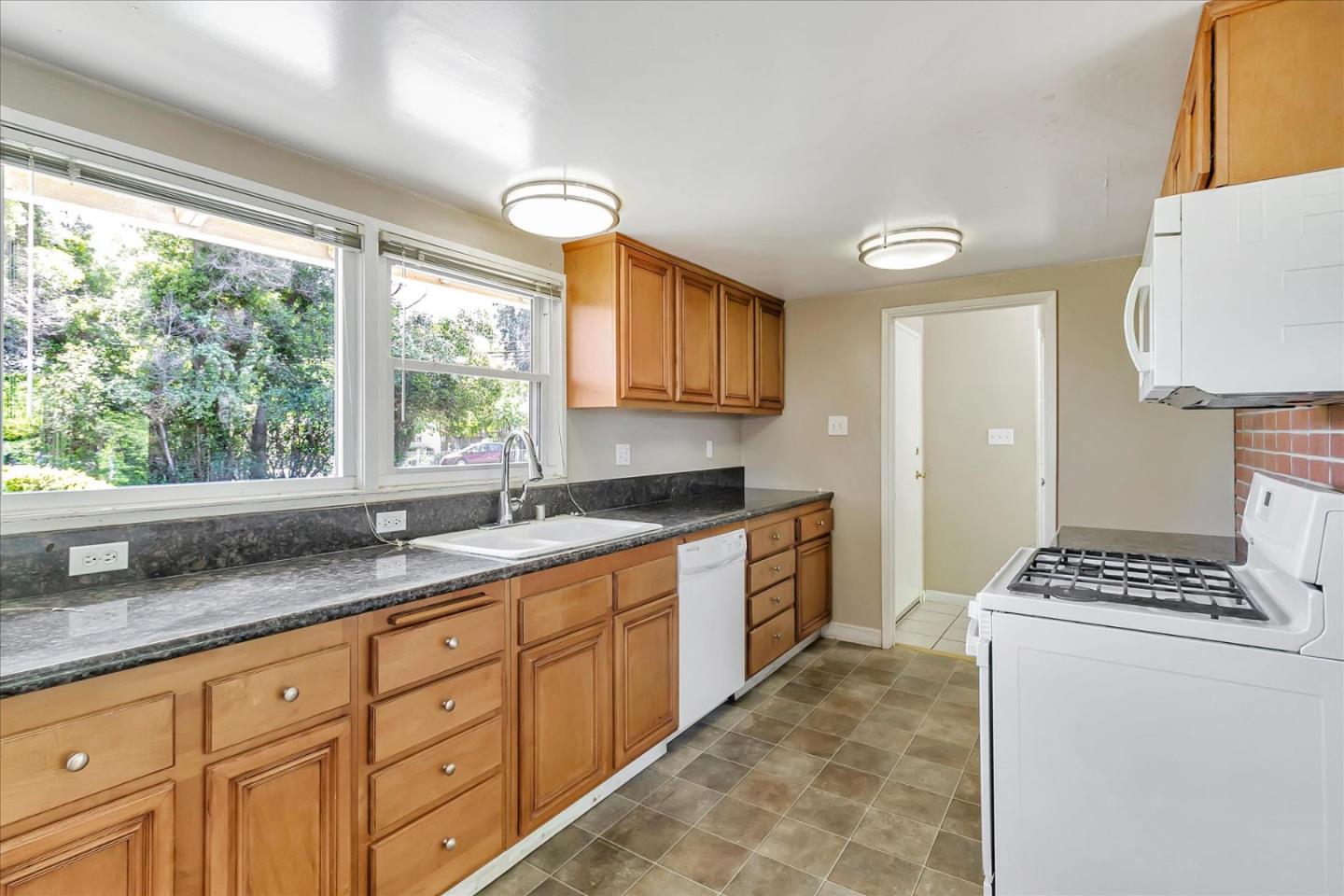 Detail Gallery Image 12 of 32 For 1285 Capri Dr, Campbell,  CA 95008 - 2 Beds | 1 Baths