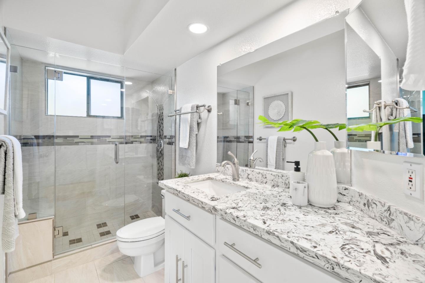 Detail Gallery Image 12 of 27 For 26 Pelican Ln, Redwood Shores,  CA 94065 - 2 Beds | 1 Baths