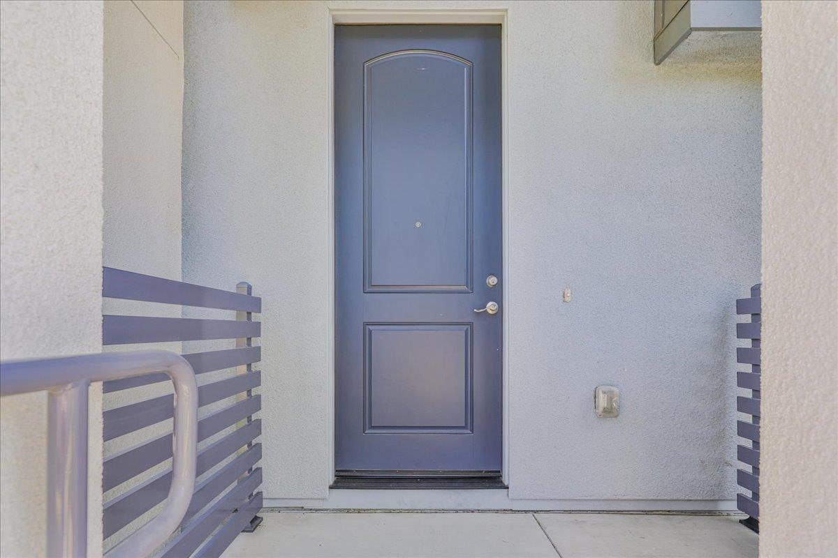 Detail Gallery Image 5 of 74 For 736 Garden St, Milpitas,  CA 95035 - 3 Beds | 2/1 Baths