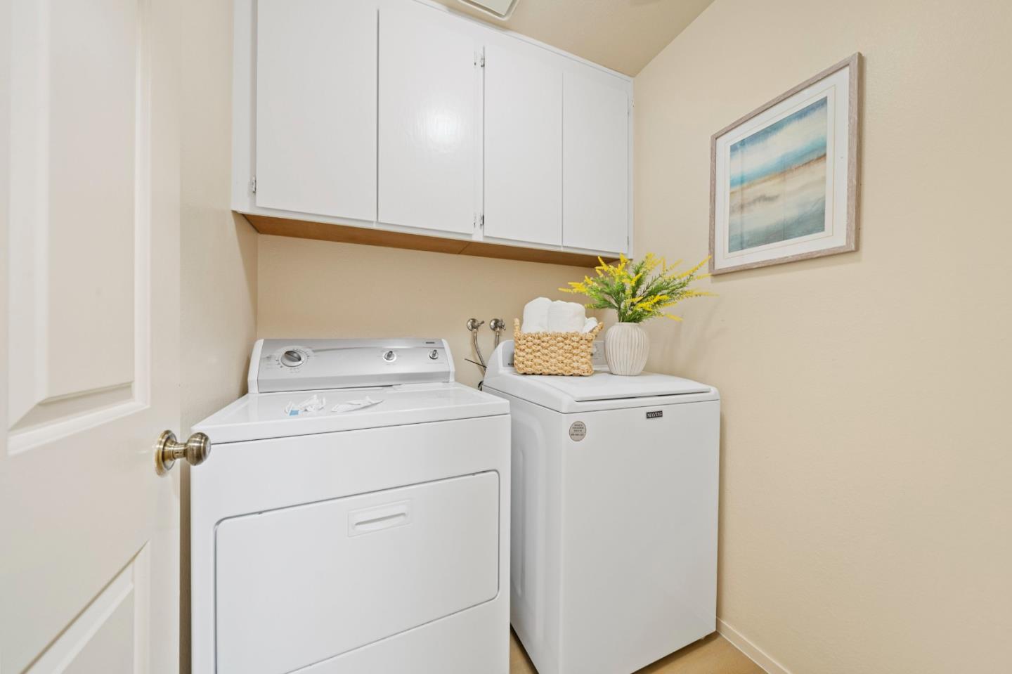 Detail Gallery Image 30 of 42 For 1561 De Anza Blvd, San Mateo,  CA 94403 - 3 Beds | 2 Baths
