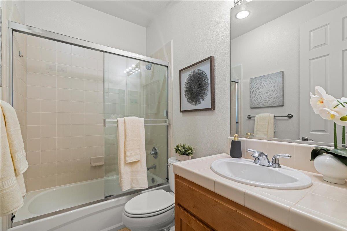 Detail Gallery Image 22 of 31 For 1054 Jena Ter, Sunnyvale,  CA 94089 - 4 Beds | 3/1 Baths