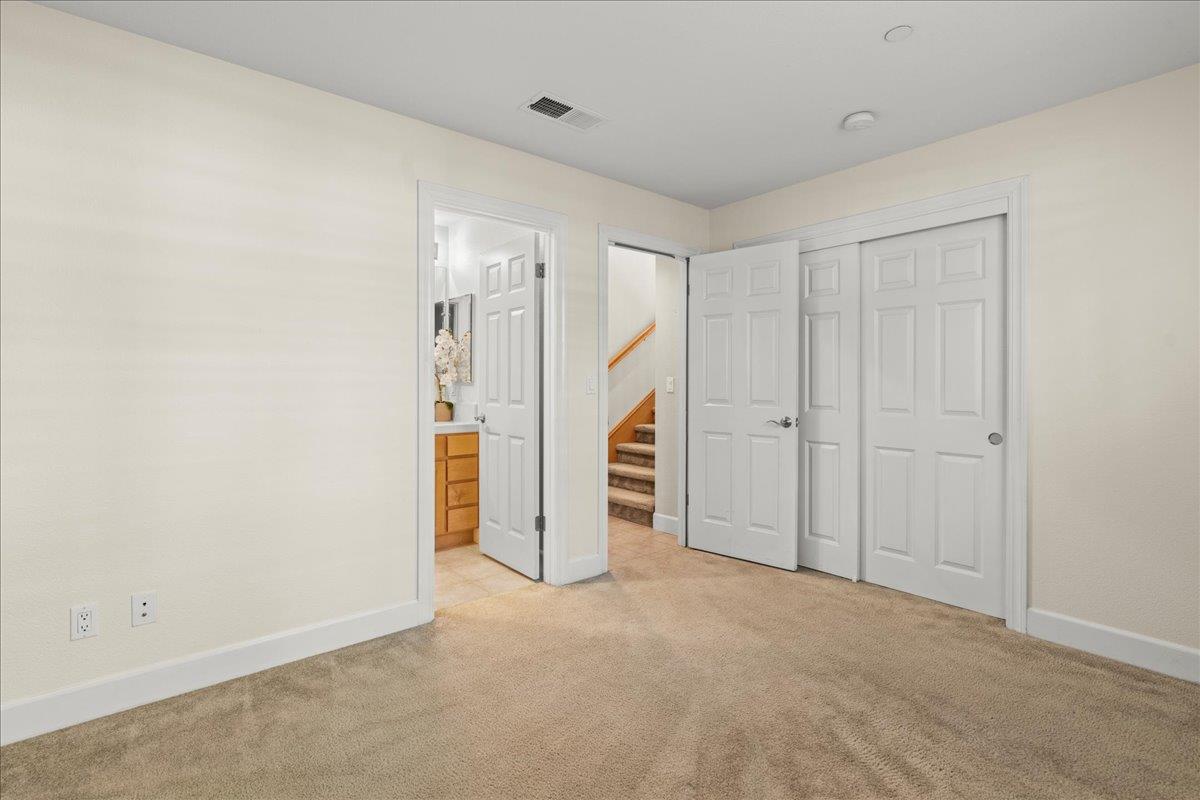 Detail Gallery Image 24 of 31 For 1054 Jena Ter, Sunnyvale,  CA 94089 - 4 Beds | 3/1 Baths