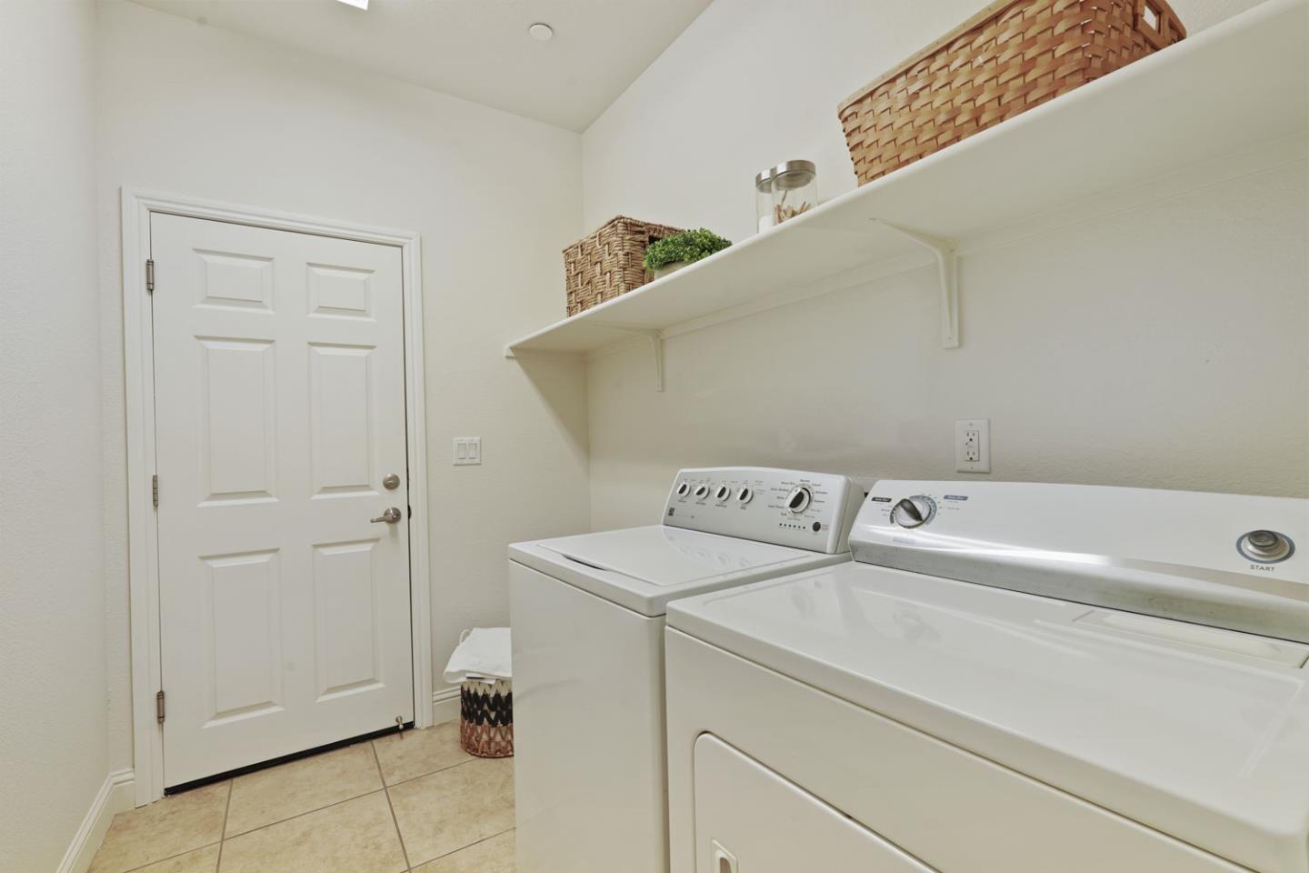 Detail Gallery Image 15 of 40 For 2454 Rockbrook Ln, Manteca,  CA 95336 - 2 Beds | 2 Baths