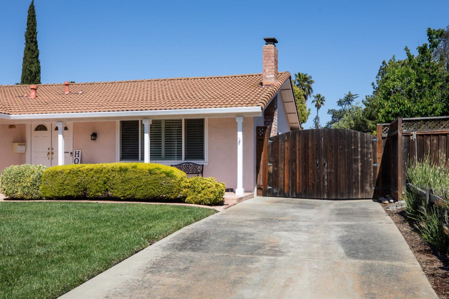 Detail Gallery Image 22 of 25 For 6916 Lenwood Way, San Jose,  CA 95120 - 4 Beds | 2 Baths