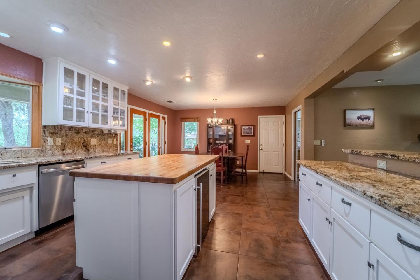 Detail Gallery Image 15 of 90 For 7259 White Oak Ln, Browns Valley,  CA 95918 - 2 Beds | 2 Baths
