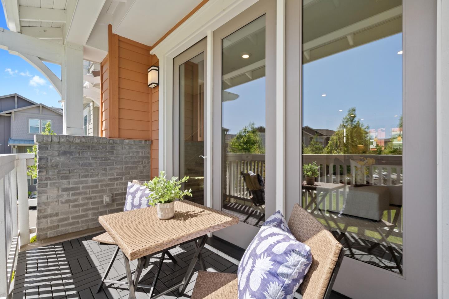 Detail Gallery Image 17 of 60 For 817 Galt Ter #2,  Sunnyvale,  CA 94085 - 3 Beds | 2/2 Baths