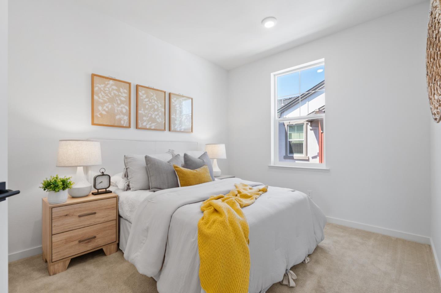 Detail Gallery Image 35 of 60 For 817 Galt Ter #2,  Sunnyvale,  CA 94085 - 3 Beds | 2/2 Baths