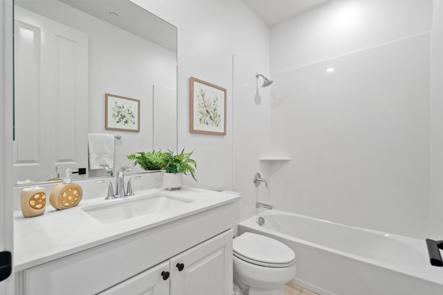 Detail Gallery Image 39 of 60 For 817 Galt Ter #2,  Sunnyvale,  CA 94085 - 3 Beds | 2/2 Baths
