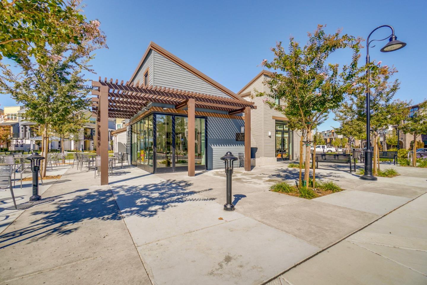 Detail Gallery Image 46 of 60 For 817 Galt Ter #2,  Sunnyvale,  CA 94085 - 3 Beds | 2/2 Baths