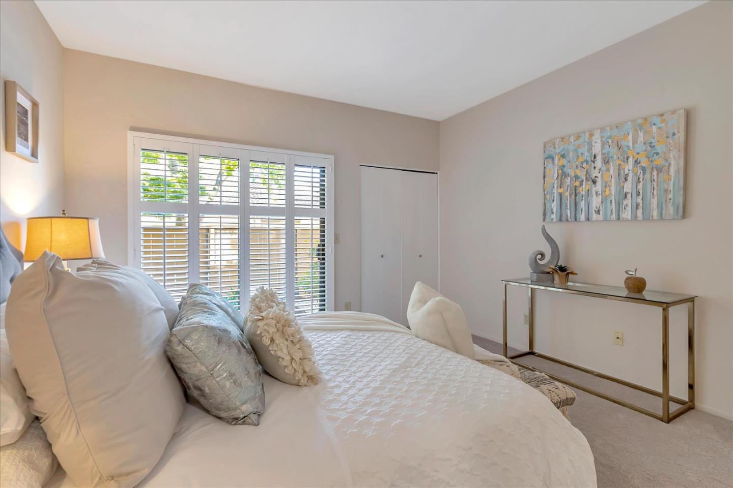 Detail Gallery Image 17 of 28 For 2052 Foxhall Loop, San Jose,  CA 95125 - 2 Beds | 2 Baths