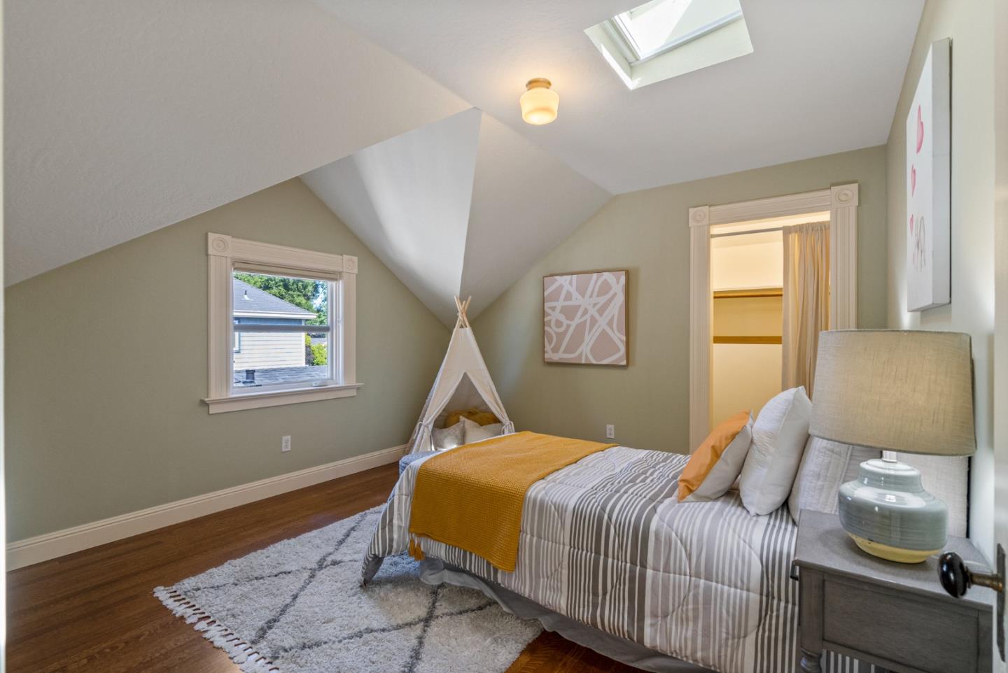 Detail Gallery Image 28 of 72 For 1262 Magnolia Ave, San Jose,  CA 95126 - 4 Beds | 2/1 Baths