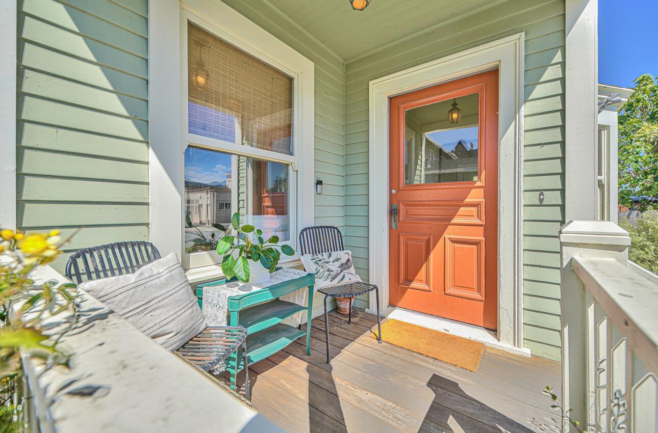 Detail Gallery Image 4 of 38 For 12 First St, Spreckels,  CA 93962 - 4 Beds | 2/1 Baths