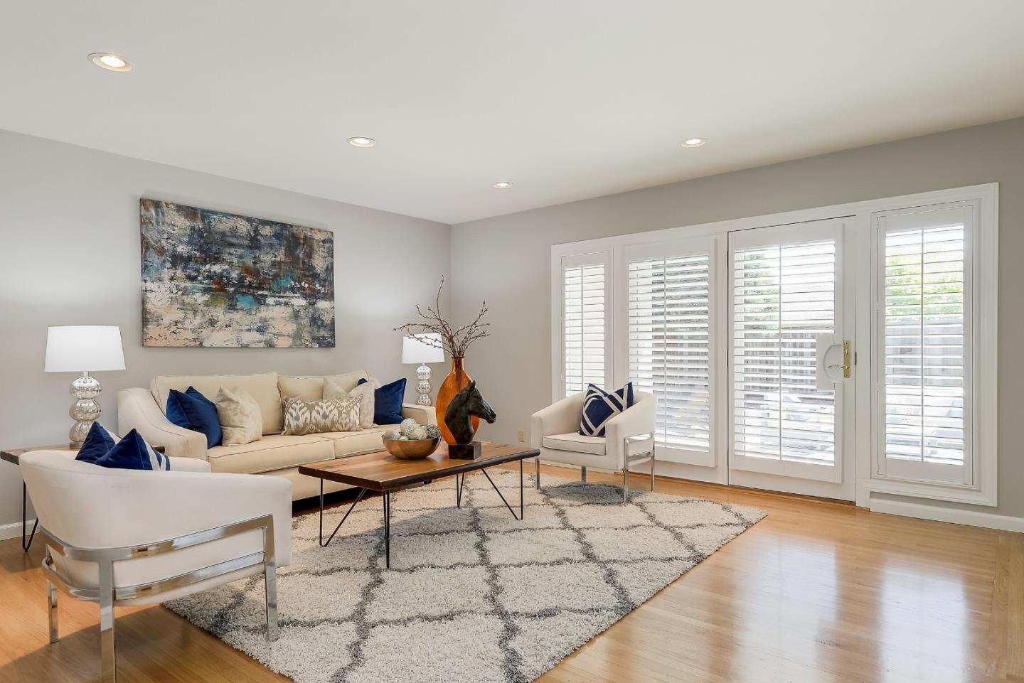 Detail Gallery Image 2 of 13 For 1568 Waxwing Ave, Sunnyvale,  CA 94087 - 3 Beds | 2 Baths