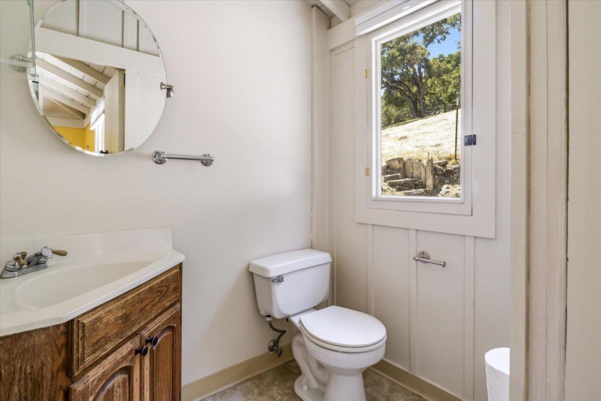 Detail Gallery Image 14 of 40 For 308&308a Calle De Los Agrinemsors, Carmel Valley,  CA 93924 - 3 Beds | 2/1 Baths