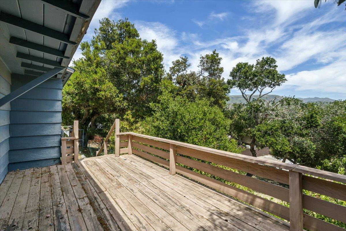 Detail Gallery Image 7 of 40 For 308&308a Calle De Los Agrinemsors, Carmel Valley,  CA 93924 - 3 Beds | 2/1 Baths