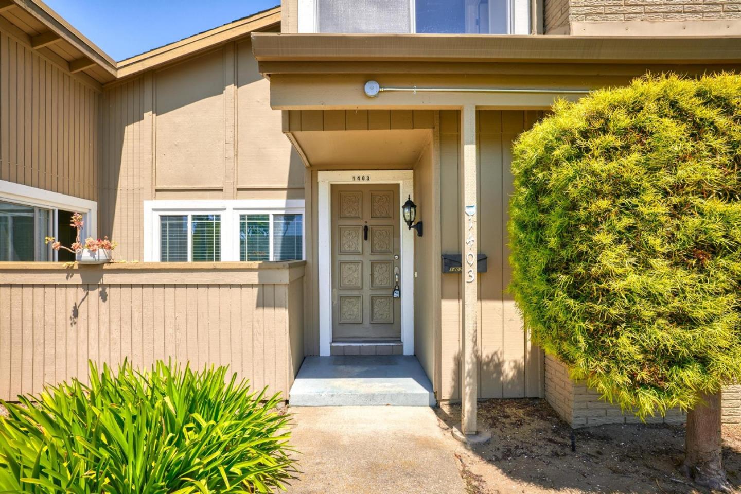 Detail Gallery Image 6 of 36 For 1403 Marlin Ave, Foster City,  CA 94404 - 4 Beds | 2/1 Baths