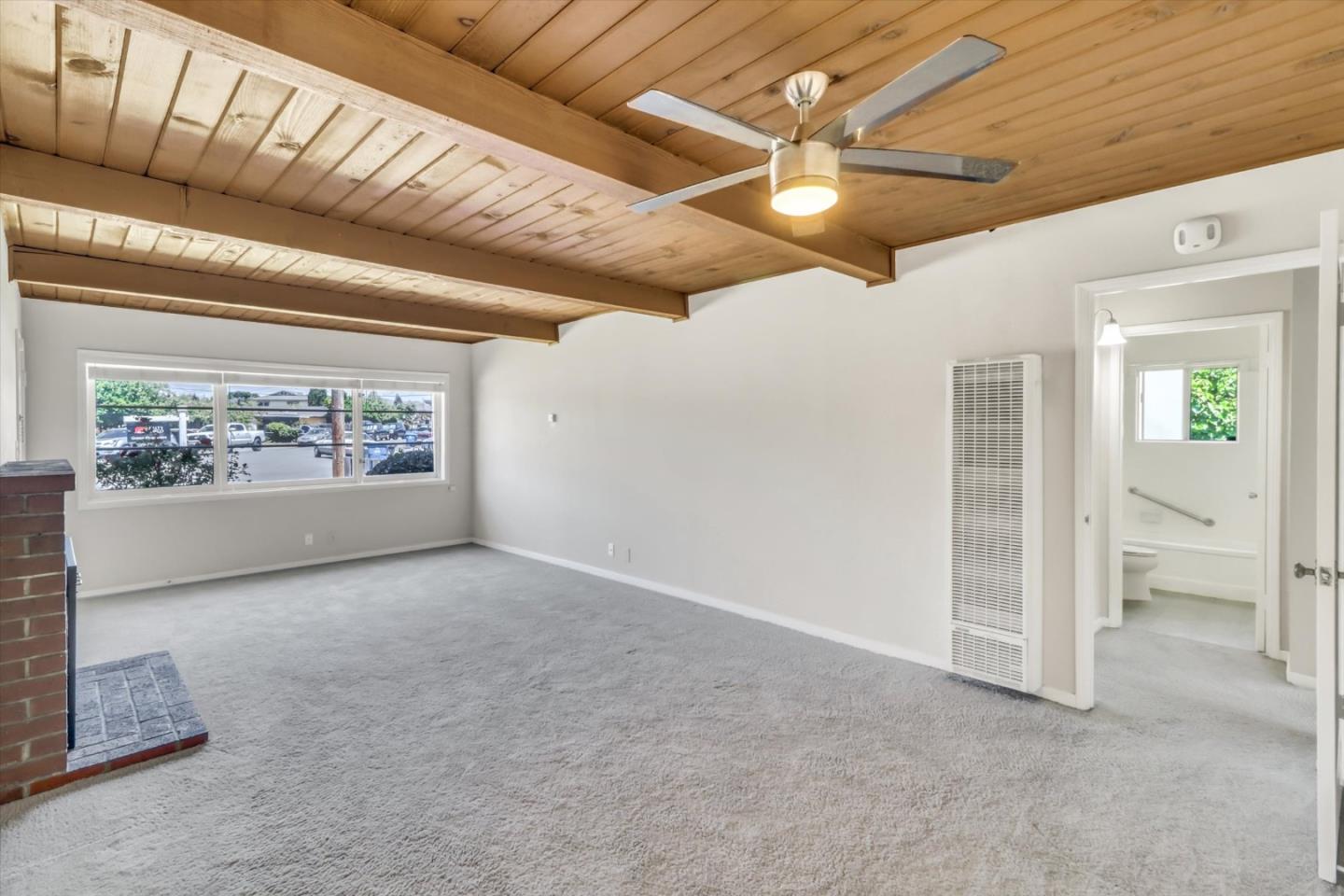 Detail Gallery Image 4 of 22 For 22859 Arnold Ct, Hayward,  CA 94541 - 3 Beds | 1 Baths