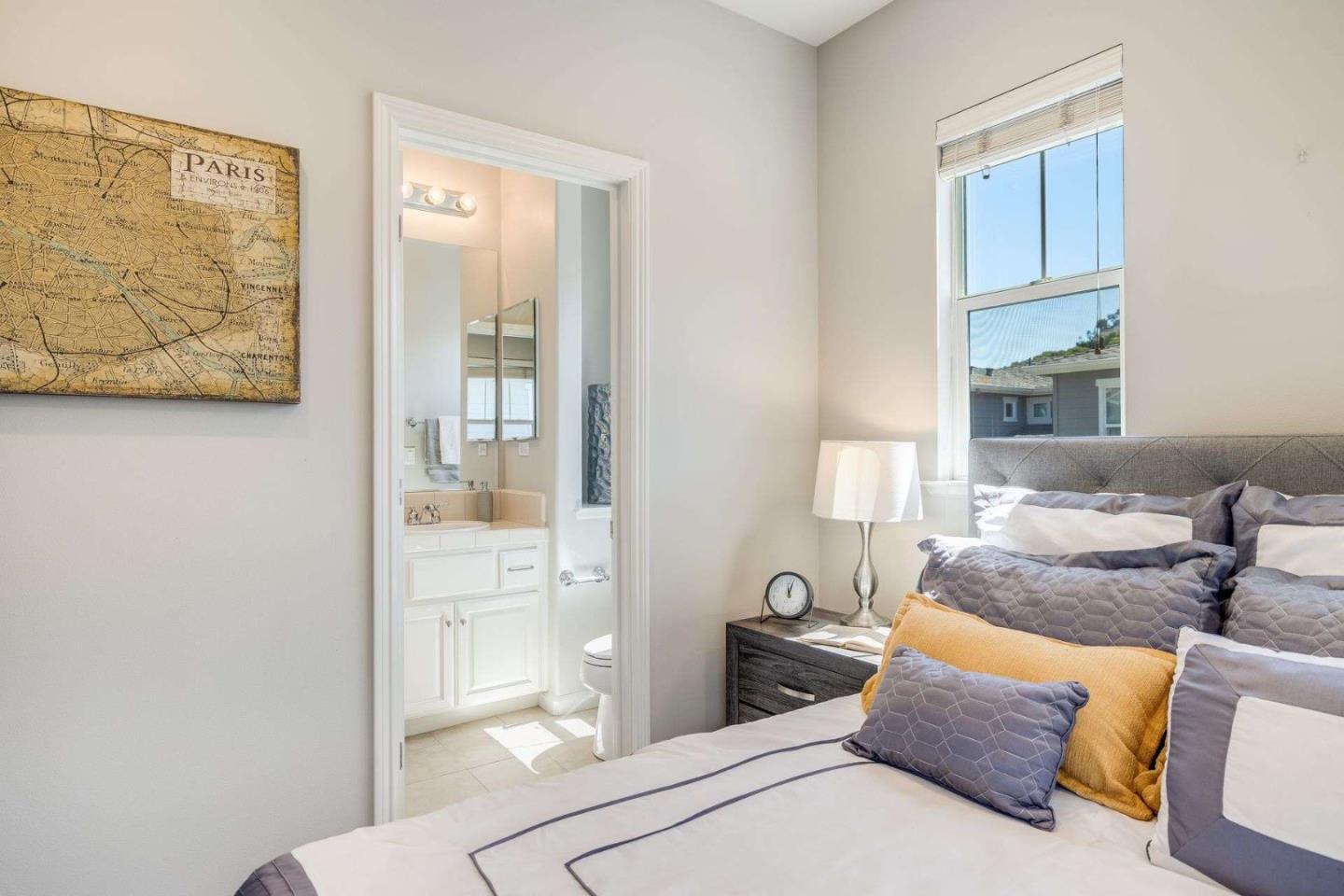 Detail Gallery Image 19 of 35 For 900 Live Oak Way #904,  Belmont,  CA 94002 - 2 Beds | 2/1 Baths