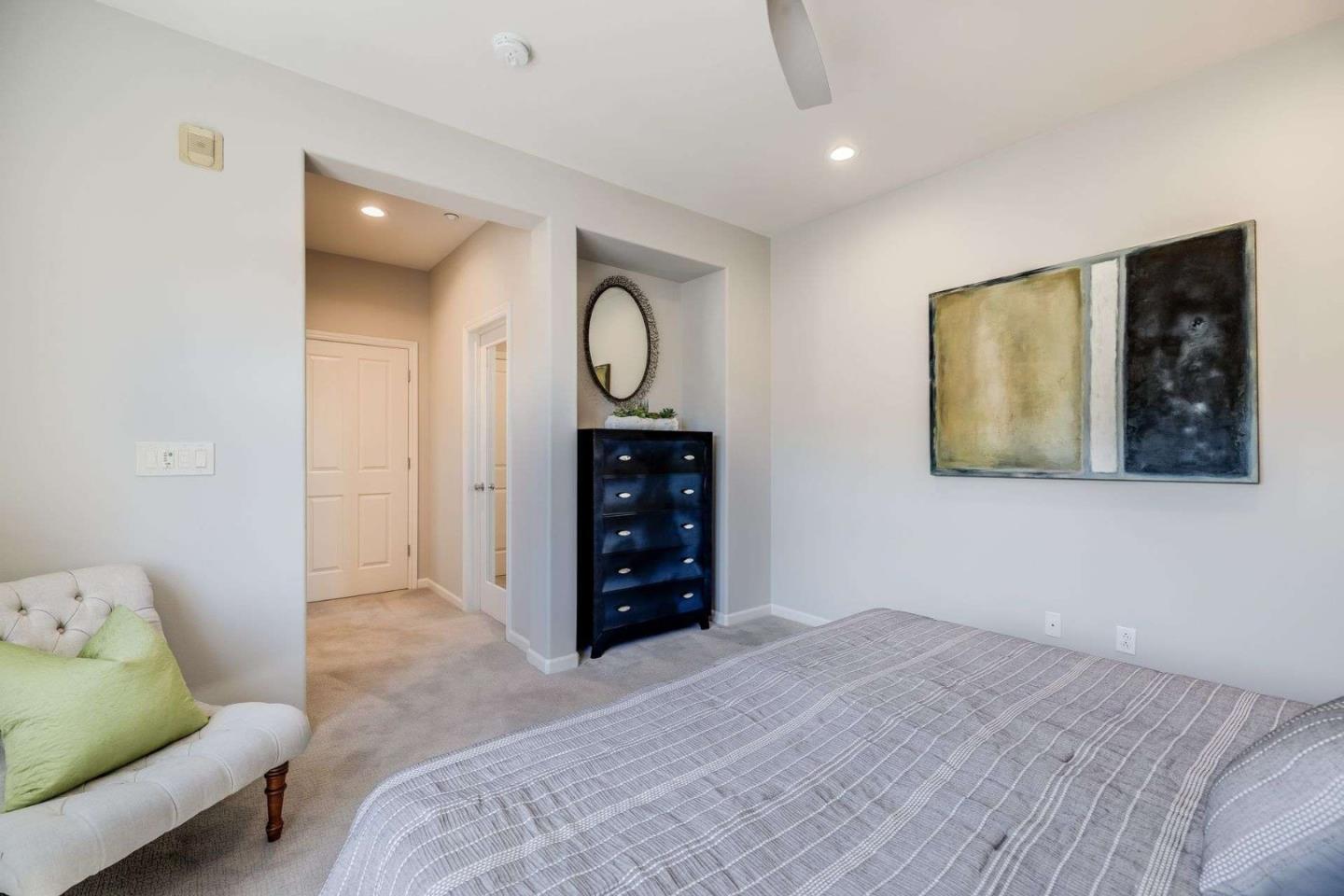 Detail Gallery Image 24 of 35 For 900 Live Oak Way #904,  Belmont,  CA 94002 - 2 Beds | 2/1 Baths