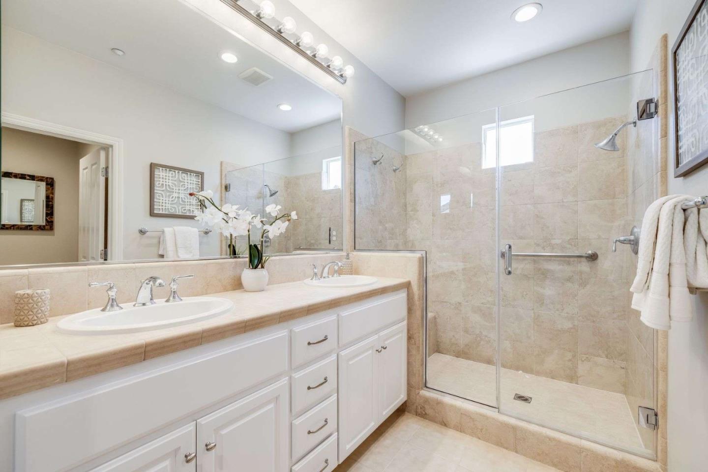 Detail Gallery Image 25 of 35 For 900 Live Oak Way #904,  Belmont,  CA 94002 - 2 Beds | 2/1 Baths