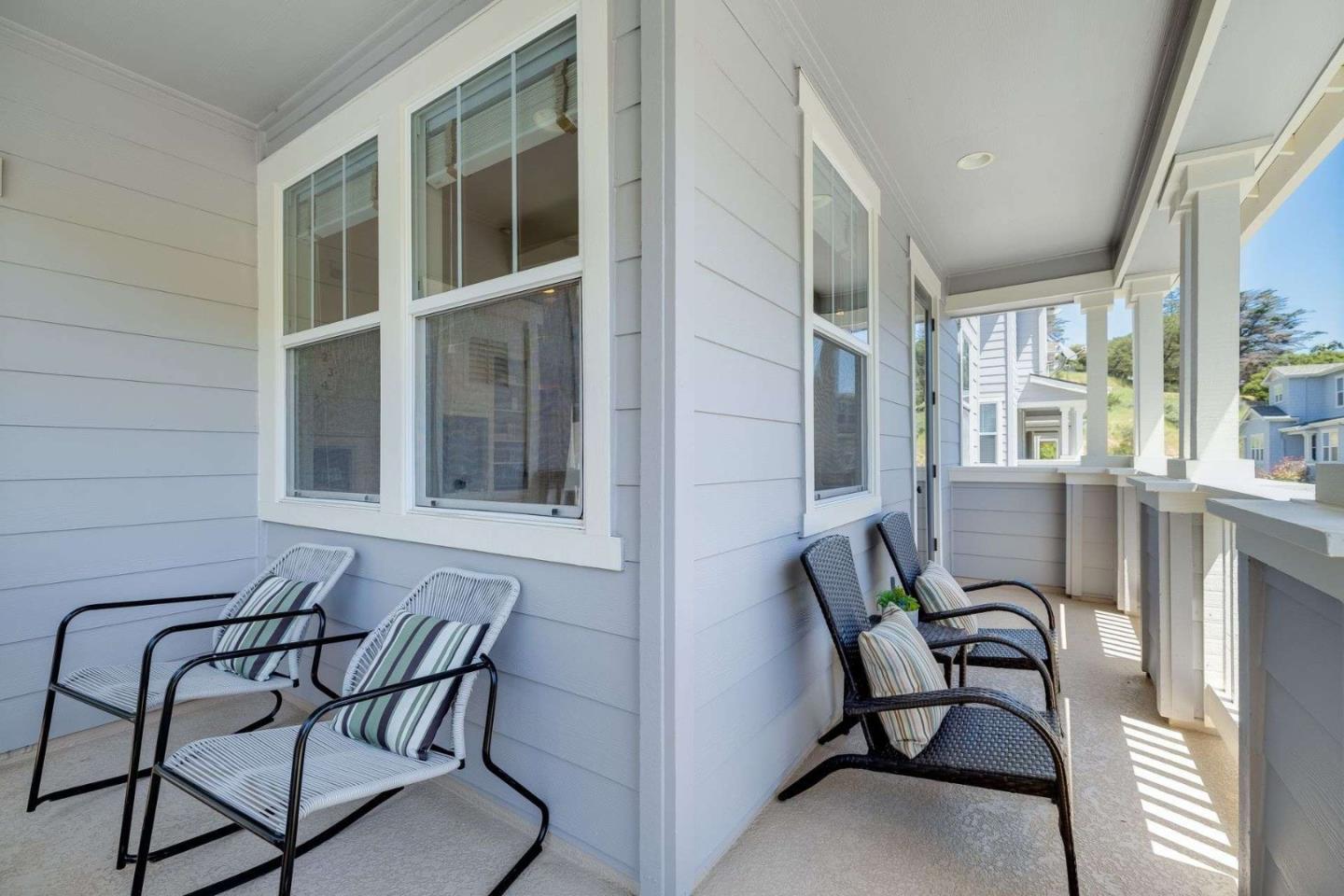 Detail Gallery Image 4 of 35 For 900 Live Oak Way #904,  Belmont,  CA 94002 - 2 Beds | 2/1 Baths