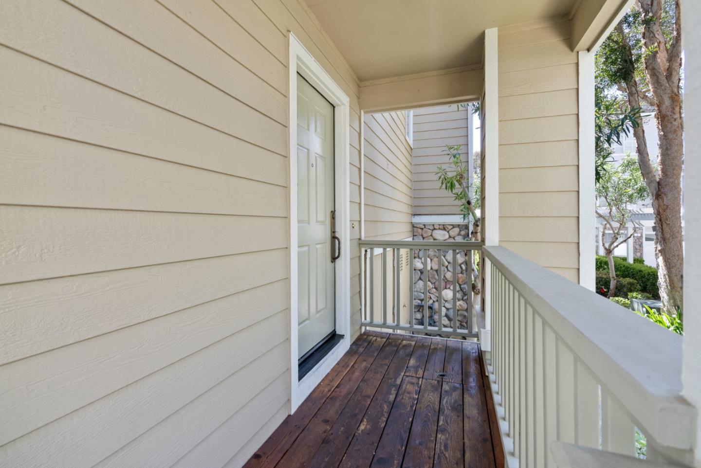 Detail Gallery Image 34 of 44 For 1 Brigantine Ln, Redwood City,  CA 94065 - 3 Beds | 2/1 Baths