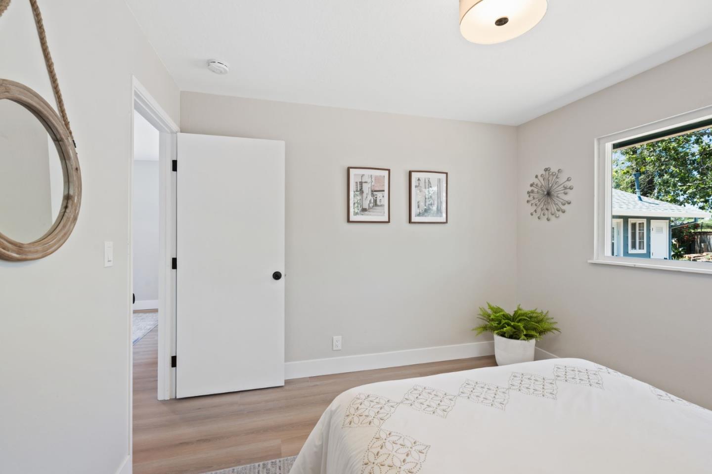 Detail Gallery Image 25 of 46 For 1035 La Grande Ave, Napa,  CA 94558 - 4 Beds | 2 Baths