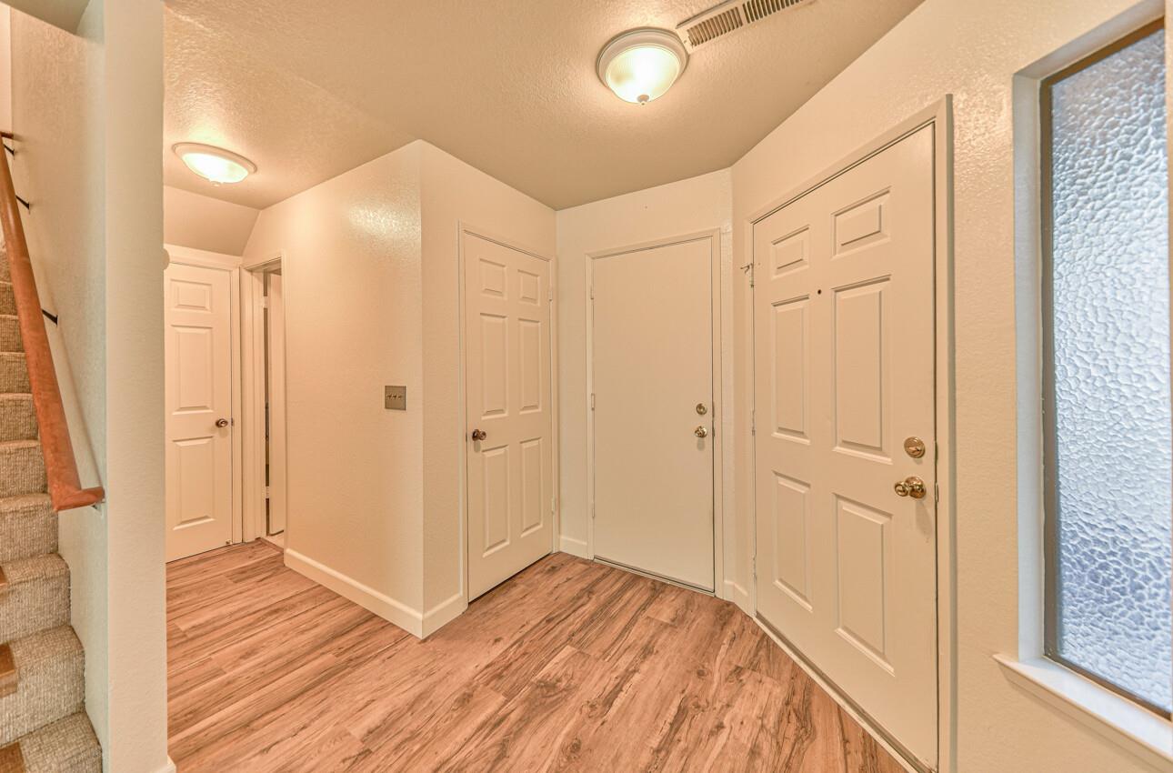 Detail Gallery Image 20 of 20 For 17067 Creekside Cir, Morgan Hill,  CA 95037 - 3 Beds | 2/1 Baths