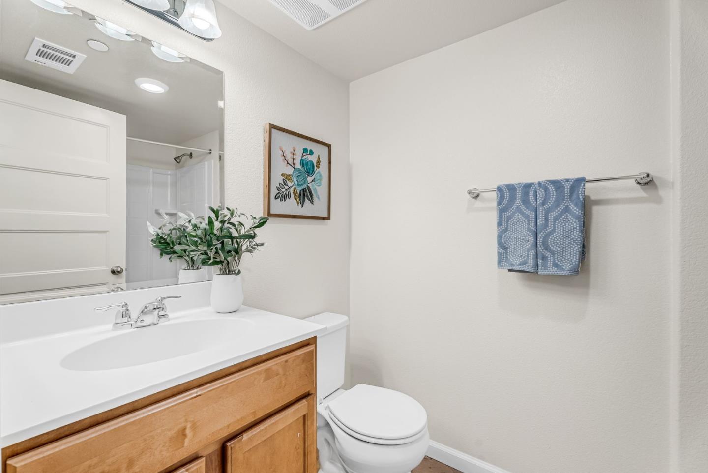 Detail Gallery Image 14 of 35 For 20 Hibiscus Ct, Daly City,  CA 94014 - 3 Beds | 2/1 Baths
