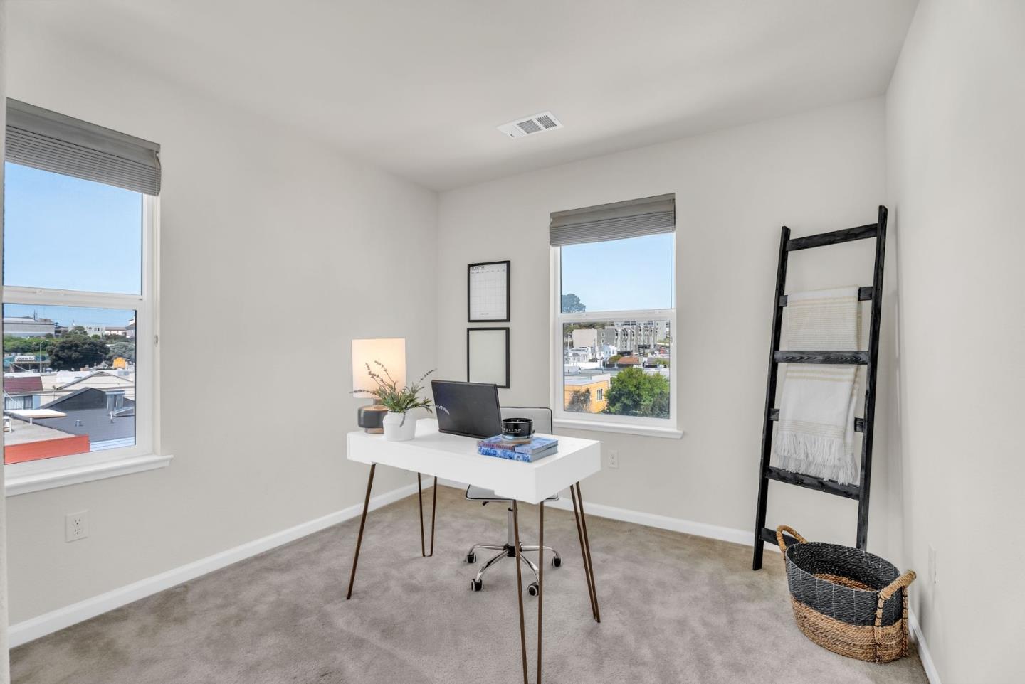 Detail Gallery Image 18 of 35 For 20 Hibiscus Ct, Daly City,  CA 94014 - 3 Beds | 2/1 Baths