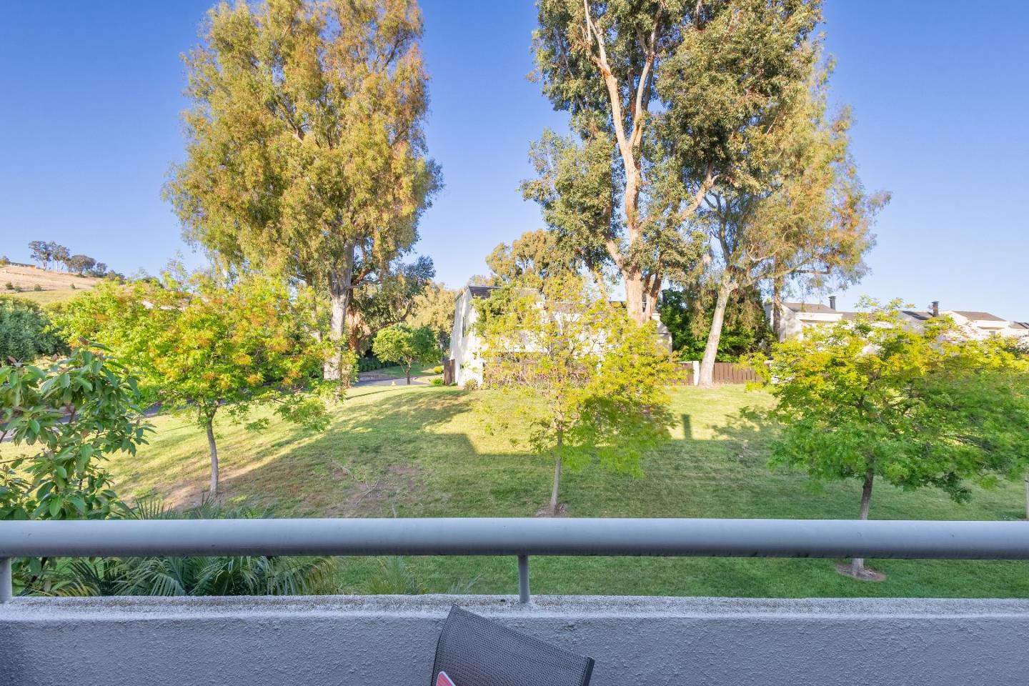 Detail Gallery Image 25 of 42 For 1736 Shady Creek Ct, San Jose,  CA 95148 - 4 Beds | 2/1 Baths